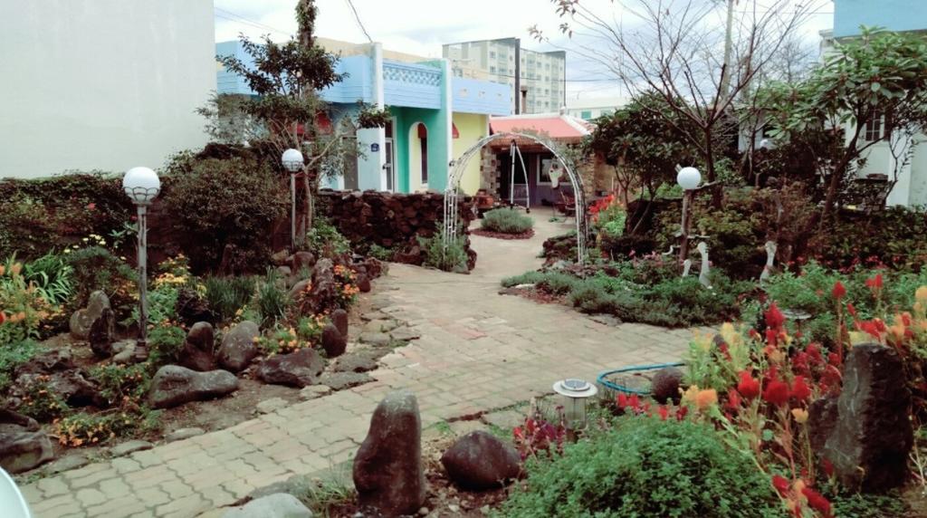 Jaun Guesthouse Seogwipo Exterior foto